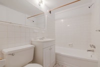 Akelius studio apartment for rent. Located near ave Mont-Royal in the Plateau Mont-Royal neighborhoo... (image 4)
