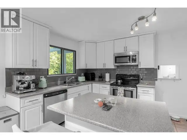 1835 ARBORLYNN DRIVE North Vancouver, British Columbia in Houses for Sale in North Shore - Image 14