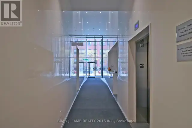 717 - 55 ONTARIO STREET Toronto (Moss Park), Ontario in Long Term Rentals in City of Toronto - Image 8