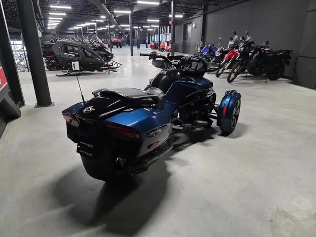 2023 Can-Am SPYDER F3-T in Street, Cruisers & Choppers in Lévis - Image 6