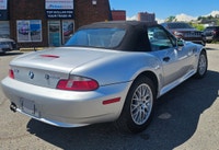 FINANCING AVAILABLE – 2001 BMW Z3 ROADSTER CONVERTIBLE! Looking for a true driver's car and future c... (image 6)