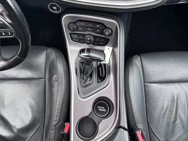 2022 Dodge Challenger SXT in Cars & Trucks in Comox / Courtenay / Cumberland - Image 19