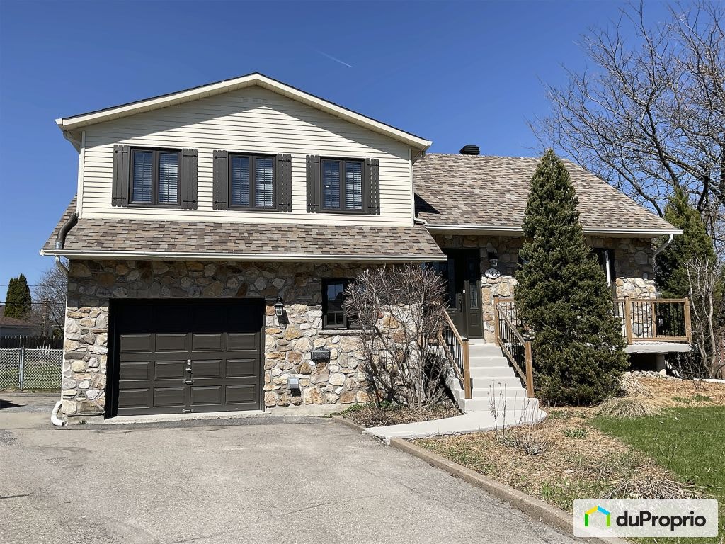 $800,000 - Split Level for sale in St-Eustache — photo 1