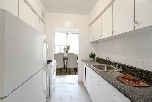 FALL SPECIAL - 1 MONTH FREE ON 2 BEDROOMS in Long Term Rentals in Hamilton - Image 13