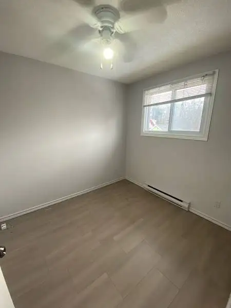 5 Spacious Student Bedroom Available on Noecker St! (Unit B) in Long Term Rentals in Kitchener / Waterloo - Image 6