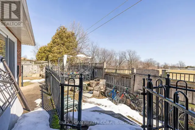 490 QUEEN VICTORIA DRIVE Hamilton (Quinndale), Ontario in Houses for Sale in Hamilton - Image 41