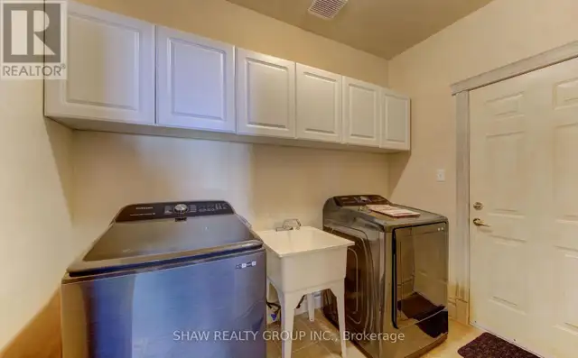 74 FOREST EDGE TRAIL Kitchener, Ontario in Houses for Sale in Kitchener / Waterloo - Image 8
