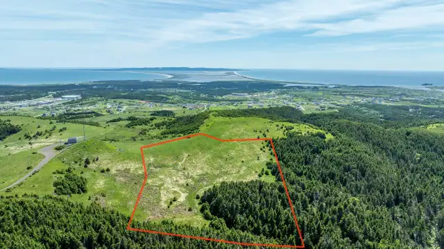 Iles-de-la-Madeleine, agricultural land 5.74 acres, pasture, wooded628633112343061220