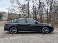 Intercooled Turbo I-4 Engine - Bose Premium Audio System - Adaptive Cruise Control - Trip Computer -... (image 6)