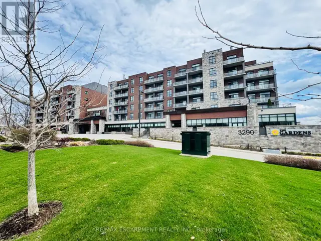 309 - 3290 NEW STREET Burlington (Roseland), Ontario in Condos for Sale in Oakville / Halton Region - Image 2