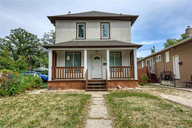 18 9th Street SW Portage La Prairie, Manitoba in Houses for Sale in Portage la Prairie