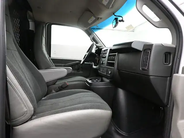 2023 GMC Savana Cargo **SALE PENDING** in Cars & Trucks in City of Halifax - Image 20