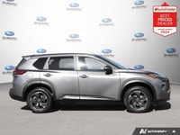 Odometer is 18579 kilometers below market average! Brilliant Silver Metallic 2024 Nissan Rogue SV AW... (image 5)