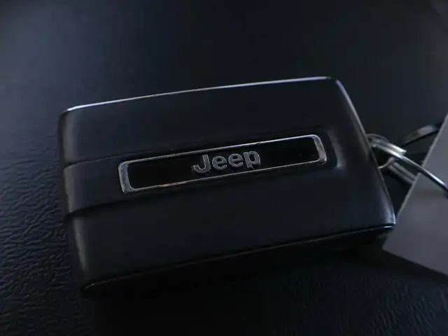 2024 Jeep Grand Cherokee L Limited- Memory / Heated Seats - Pwr in Cars & Trucks in Barrie - Image 47