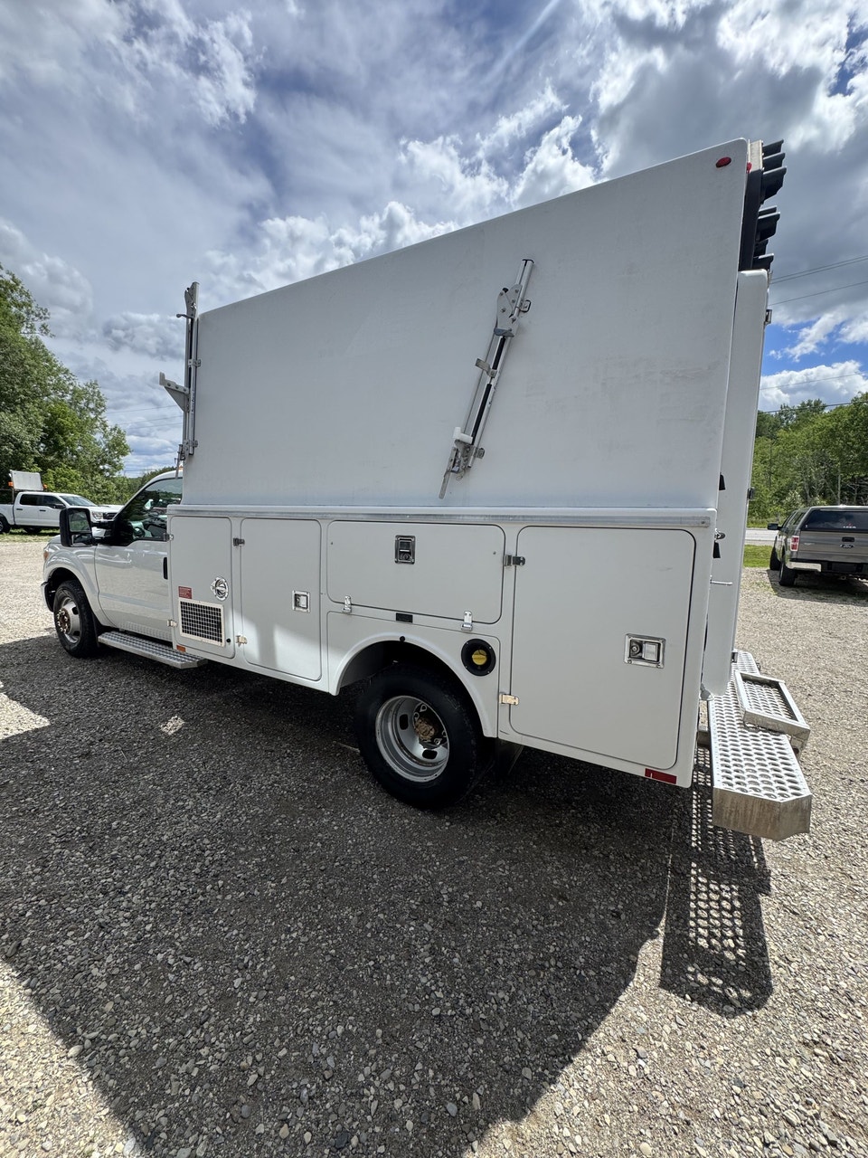 Ford Super Duty F-350 2012 photo 5