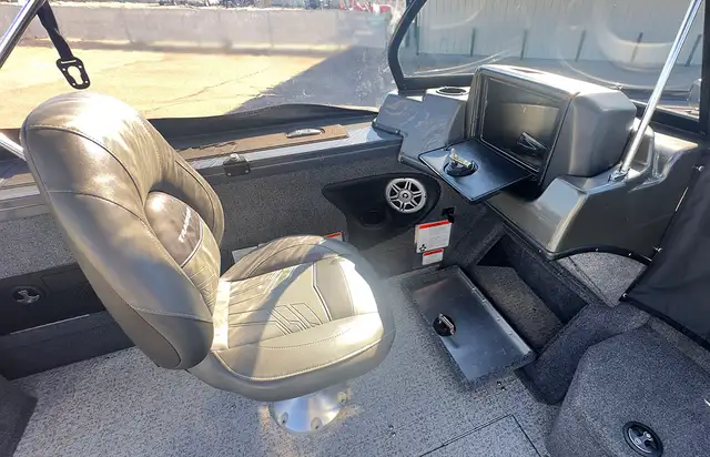 2020 TRACKER Targa V-18 Combo Fish & Ski -used fishing boat in Powerboats & Motorboats in Prince Albert - Image 24