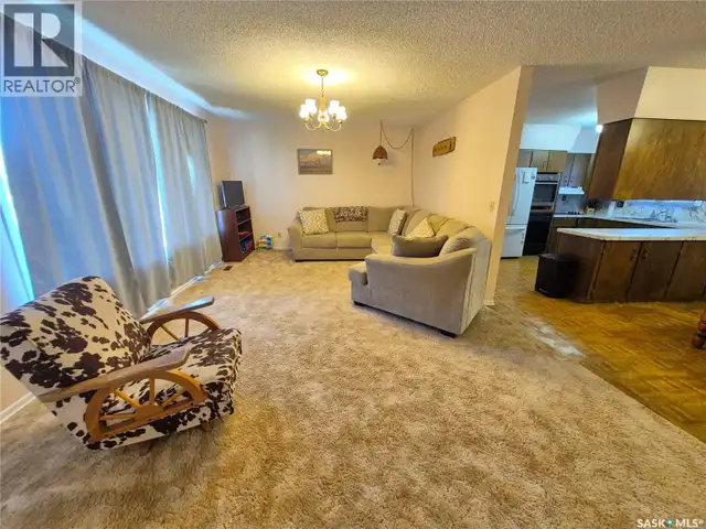 10 Yandeau CRESCENT Radville, Saskatchewan in Houses for Sale in Regina - Image 9