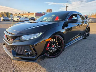 2019 Honda Civic Type R Hatchback Unleash thrilling performance with this 2019 Honda Civic Type R. E...
