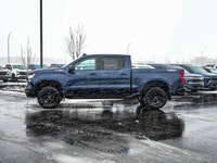 Duramax | Leather Bucket Heated Seats | Bose Audio | Heated Steering Wheel | Multi-flex Tailgate | R... (image 9)