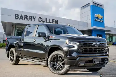 ACCIDENT FREE ONTARIO TRUCK. This RST Crew cab comes very well equipped with cloth bucket seats that...