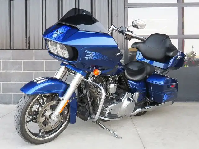 2016 Harley-Davidson FLTRXS - Road Glide Special in Sport Touring in Cambridge - Image 2