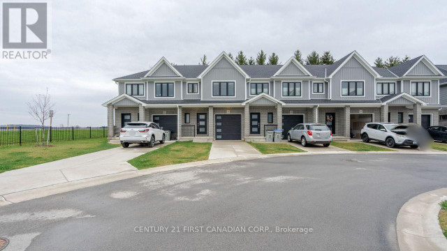 51 - 1 MILLER DRIVE Lucan Biddulph, Ontario in Houses for Sale in Grand Bend