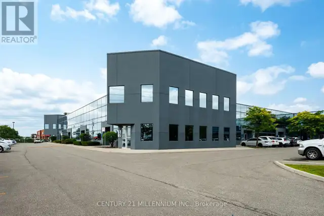 18 - 2355 DERRY ROAD E Mississauga (Northeast), Ontario in Commercial & Office Space for Sale in Mississauga / Peel Region - Image 3
