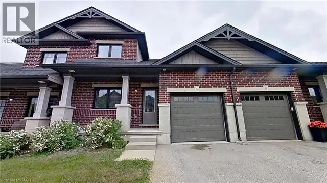 1 CHAMBERLAIN Avenue Unit# 5 Ingersoll, Ontario in Houses for Sale in Woodstock - Image 2
