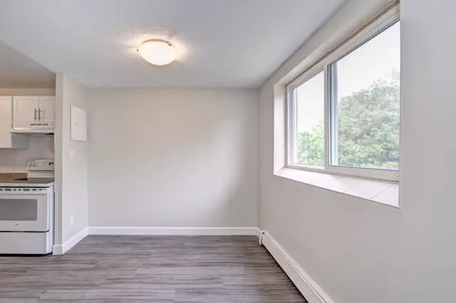 Fergus 2 Bedroom Apartment for Rent: in Long Term Rentals in Guelph - Image 11