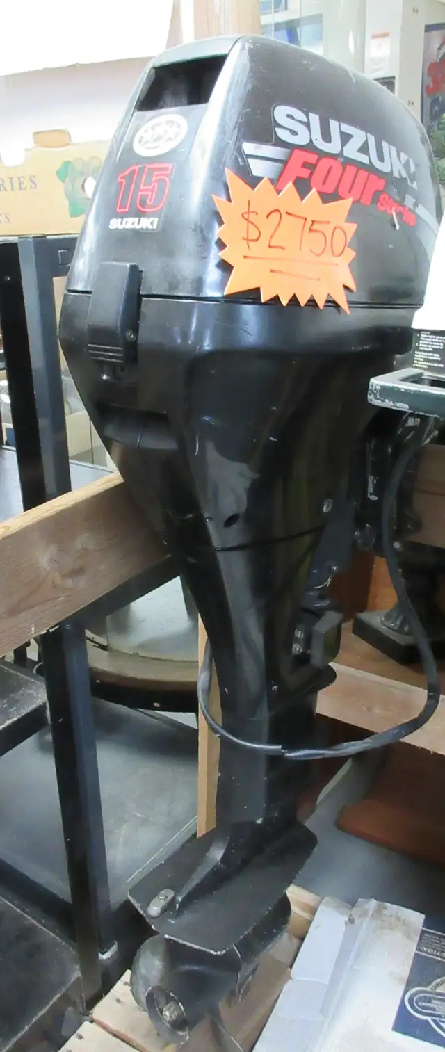 15 HP Suzuki Four Stroke Outboard motor in Powerboats & Motorboats in Prince Albert - Image 2