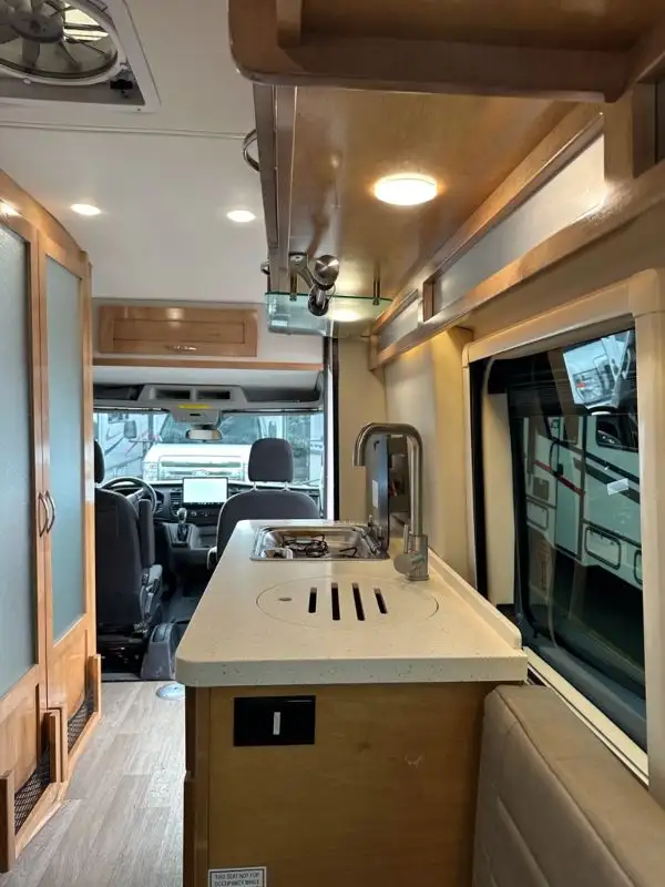 !!!PRICE DROP!!! 2023 Coachmen Beyond 22C in RVs & Motorhomes in Delta/Surrey/Langley - Image 13