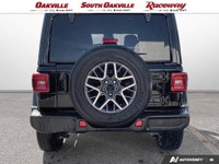 HEATED FRONT SEATS, HEATED STEERING WHEEL, REMOTE START SYSTEM, BLACK DIAMOND SIDE STEPS, BACK UP CA... (image 4)