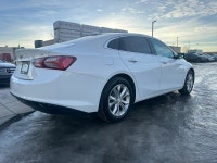 2019 Chevrolet Malibu LT : FINANCING AVAILABLE Backup Camera, Bluetooth, Heated Seats, Remote Start,... (image 3)