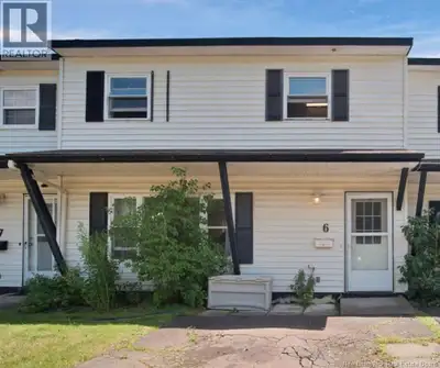 If youve been trying to break into the market, heres your chance. This 3-bedroom, 1-bath property of...