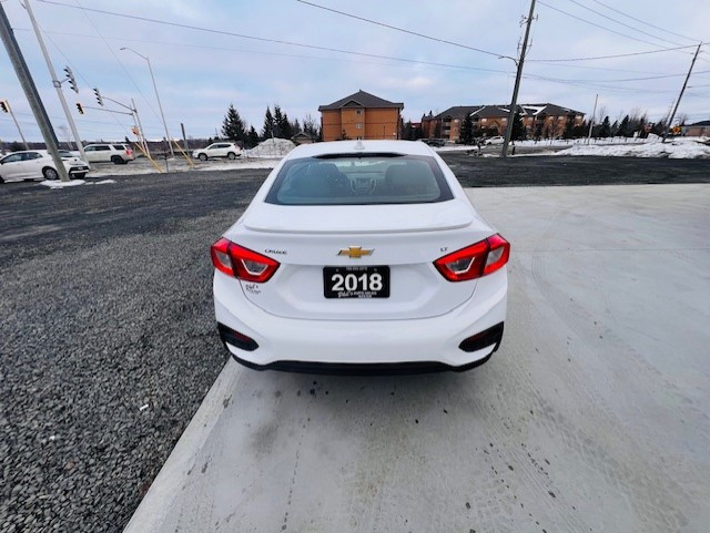 2018 CHEVROLET CRUZE LT RS * LOW KMS * FINANCING AVAILABLE in Cars & Trucks in Sudbury - Image 4