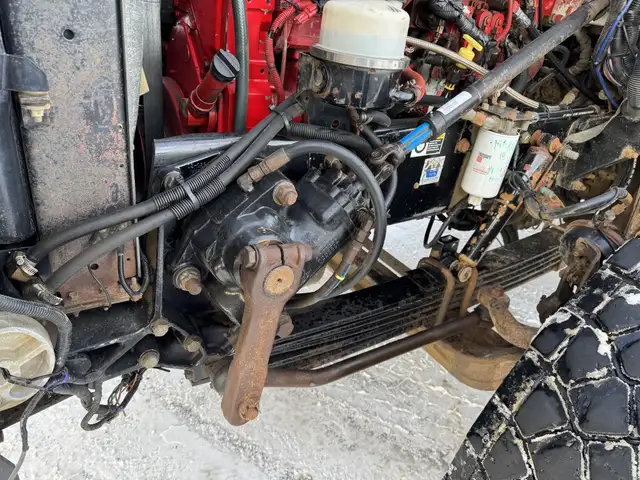 2005 PETERBILT 378 in Heavy Trucks in Saskatoon - Image 11