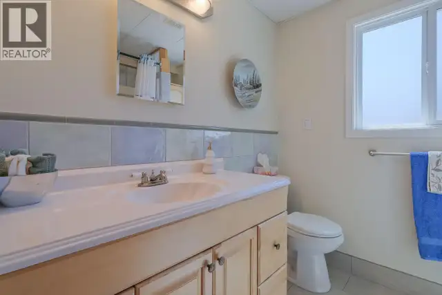 709 BARTLETT Drive Penticton, British Columbia in Houses for Sale in Penticton - Image 27