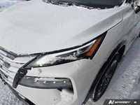 This Rogue comes equipped with AWD, Apple CarPlay, Android Auto, 360 View Cameras, Leather Seating,... (image 9)