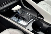 10.25 Inch Touchscreen W/ Nav,10.25 Inch Digital Cluster,leather Seats,bose Prem Audio W/ 8 Spkrs,di... (image 6)
