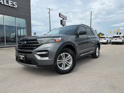 2021 Ford Explorer XLT 4WD | Leather | Moonroof | Loaded! Adventure meets luxury in this 2021 Ford E...