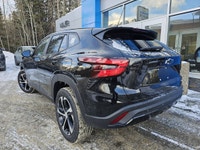 AMVIC Licensed Dealer STOCK # 77021439 AMVIC LICENSED DEALER The 2026 Chevrolet Trax 1RS FWD combine... (image 5)