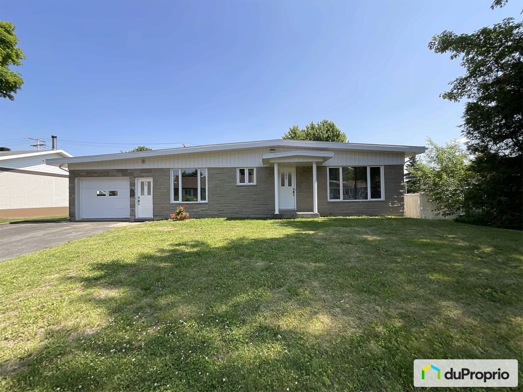 $400,000 - Bungalow for sale in Levis — photo 1