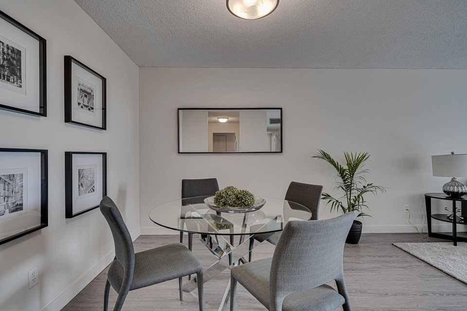 Carlton Tower - 1 Bedroom Apartment for Rent 4