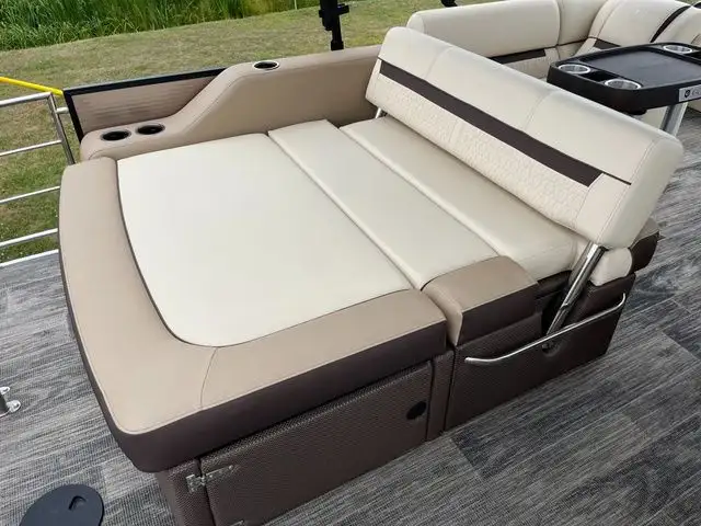 2022 Sweetwater SW 2286 Single Flip Lounge in Sport Touring in Sault Ste. Marie - Image 31