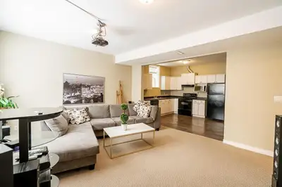 basement 15446 36 AVENUE Surrey, British Columbia