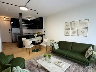 420 Eglinton Ave. E. 308