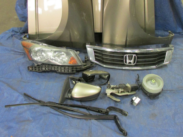 Honda Accord Fender Hood Headlight Grille Door Mirror 2008-2012 in Auto Body Parts in Mississauga / Peel Region