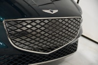 All-wheel drive / Apple Carplay / Navigation / Rearview Camera / Blind spot monitoring / Keyless ent... (image 3)