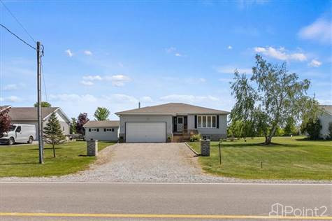 1472 Norfolk Country 19 Road E in Houses for Sale in Brantford - Image 2