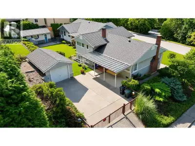 Located in the convenient South Burnaby, this centrally situated bungalow offers easy access through...